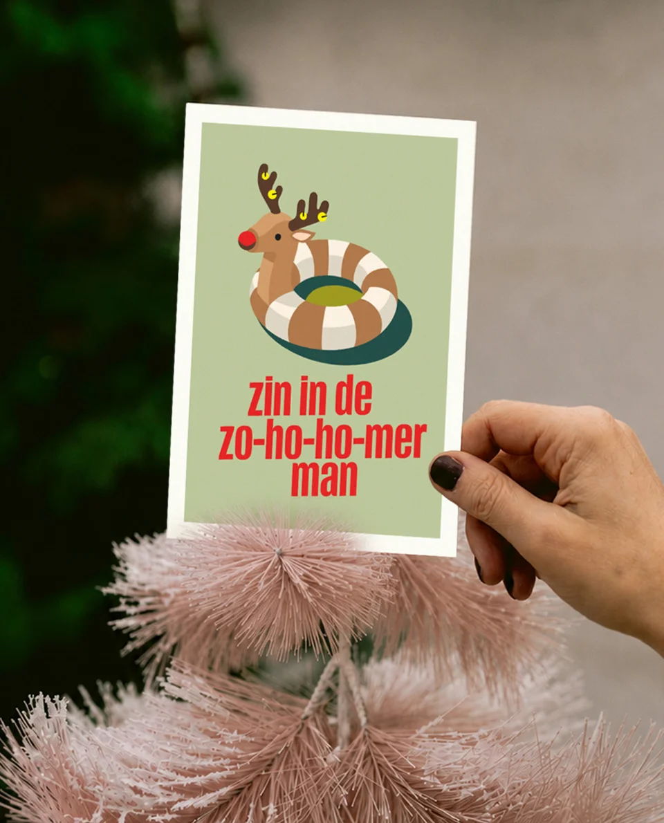 heyday-wenskaarten-krt0217-zin in de zo-ho-ho-mer man-02 Heyday - Kerstkaart - Wenskaart - Zin in de zo-ho-ho-mer man - Rendier - Zwemband